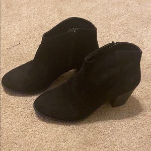 BP. Black booties